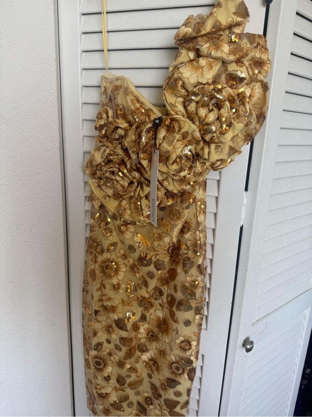 Badgley Mischka Gold Floral Sequin Cocktail Dress